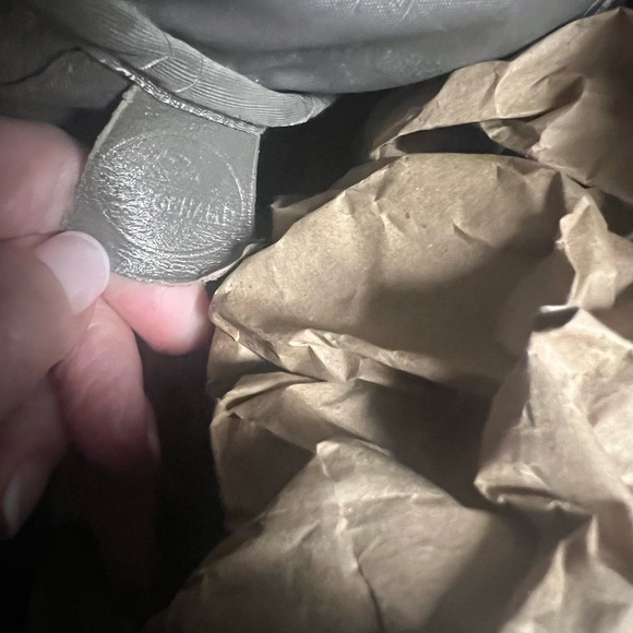 Metallic LongChamp Tote with Toggle Closure & Dust Bag - Picture 7 of 8